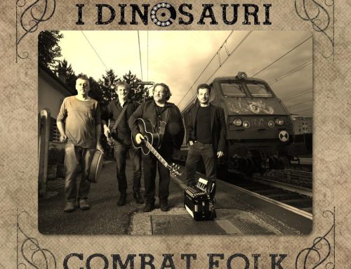 Giovedì 21 settembre è uscito il nuovo brano dei Dinosauri intitolato “Combat folk” su tutti i digital store!